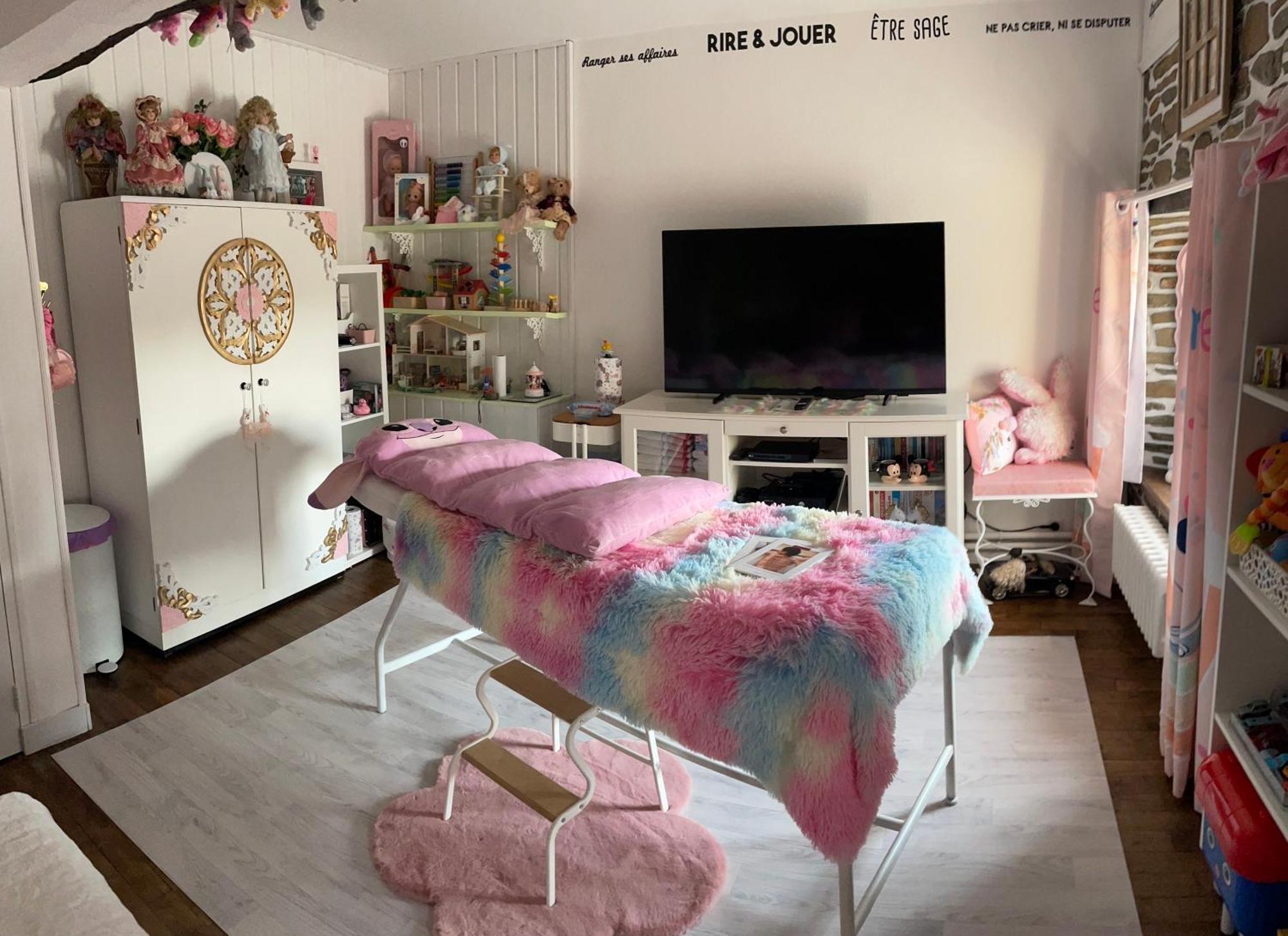 Chambre Du Retour En Enfance - Abdl Dol-de-Bretagne Kültér fotó